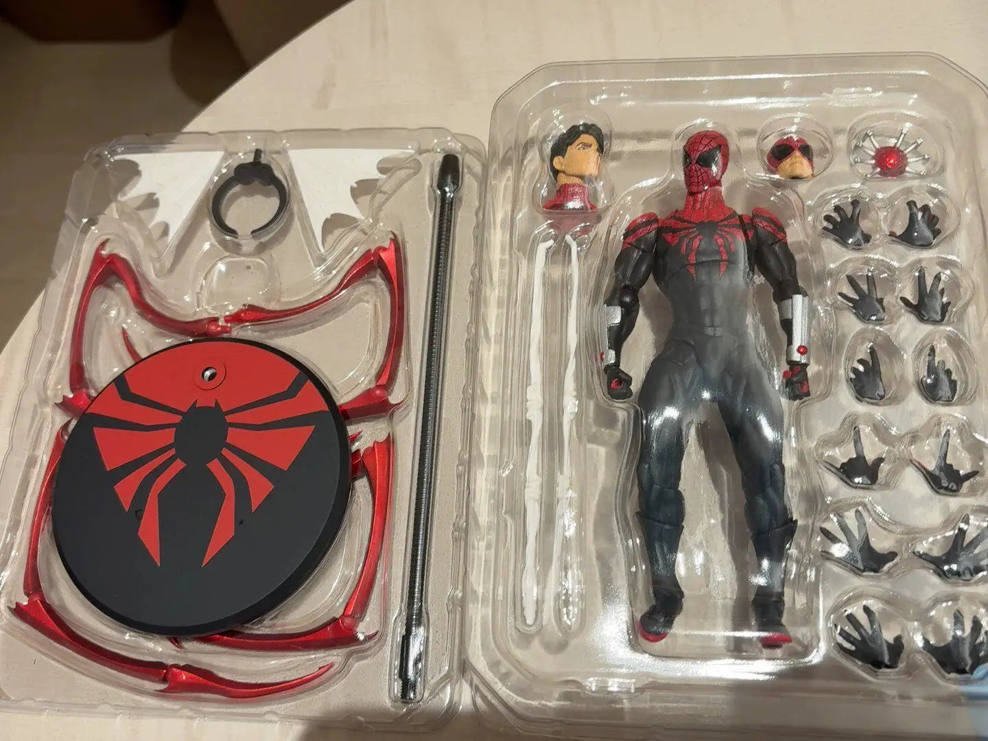 Mess Toys Superior Spider Man Ultimate Neighbor Kaine Peter Parker Messtoys Spiderman Action Figure Model Gifts Toys