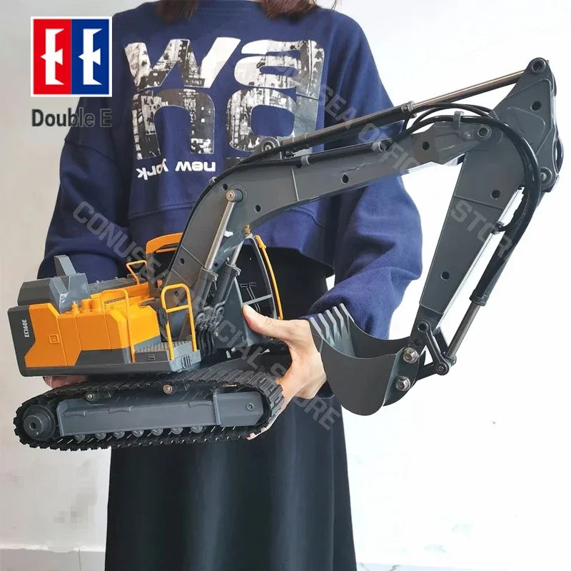 TitanForce RC Excavator 3-in-1 1:16